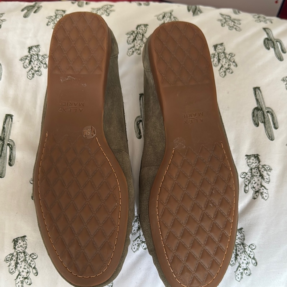 Alex Marie Green Suede Loafers with Bow Accents - Picture 4 of 5